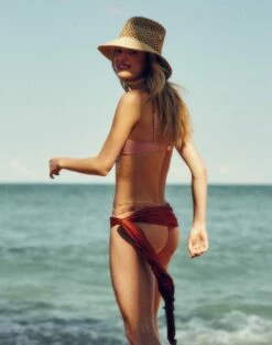 Firenze Nicole Flora Top - Duchese 14 Firenze Nicole Flora Top - Duchese -Vix Paula Hermanny Sales Shop DUCHESE Firenze Nicole Flora Top 4 1