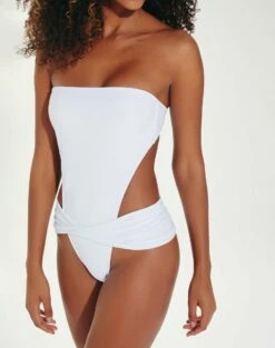 Kieza One Piece - White -Vix Paula Hermanny Sales Shop KiezaOnePiece detail e7f850ef 095f 4dad 9a1a 3811ce5bbe90 1