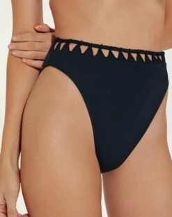Leeza Hot Pant Bottom - Black -Vix Paula Hermanny Sales Shop LeezaHotPants detail 1