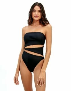 Frida One Piece - Black -Vix Paula Hermanny Sales Shop black frida 1pc f0b27fed 2c6d 4faf 8c5a 2fe2141cd782
