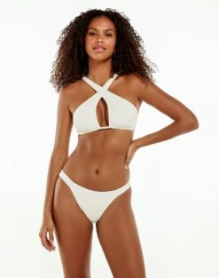 Firenze Noemie Top - White -Vix Paula Hermanny Sales Shop white firenze noeimie top fany btm 60f0562d ea8f 46d0 895f 0d95eca6e075 1